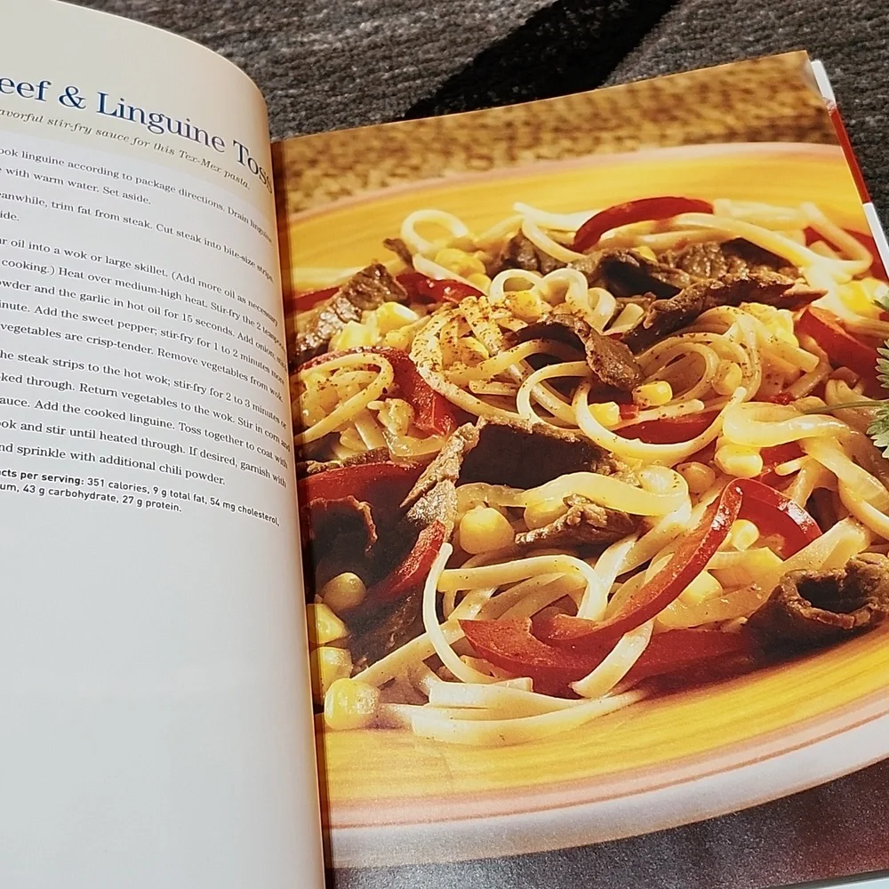 1ST EDITION BETTER HOMES & GARDENS EASY DINNER HEALTHY RECIPES 2009 HARDCOVER